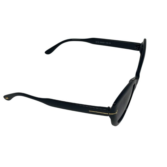 Minue | Aretha Sunglasses in Black - Picture 7 of 8